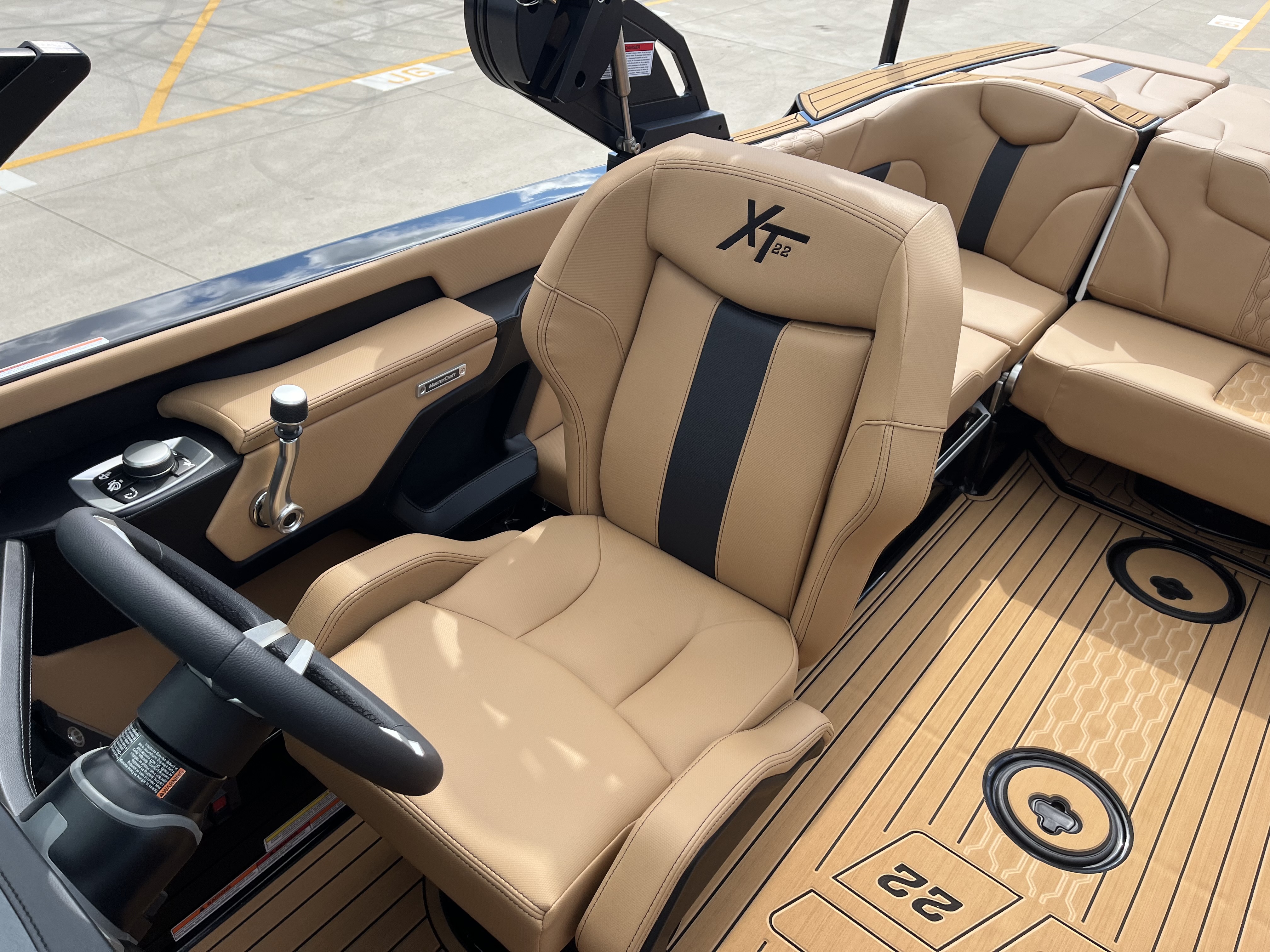 2025 MasterCraft XT22