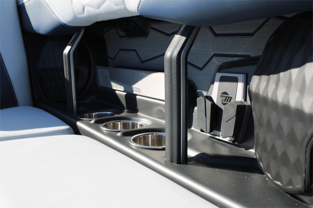 2025 Malibu 24 MXZ