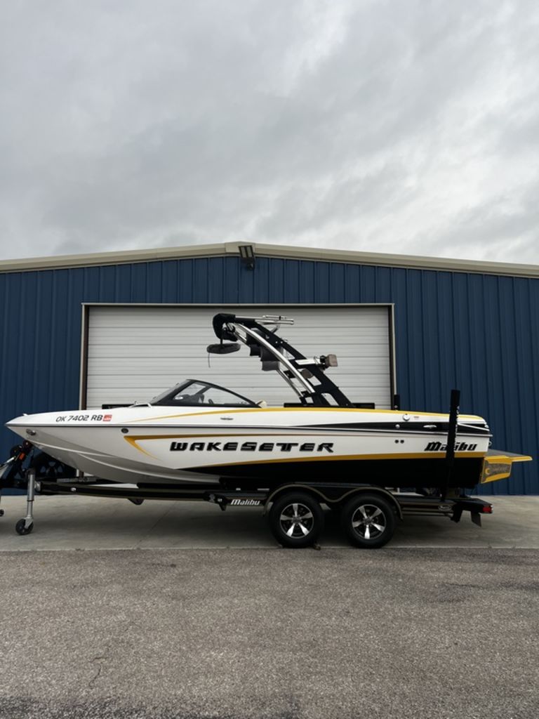 boat.Title