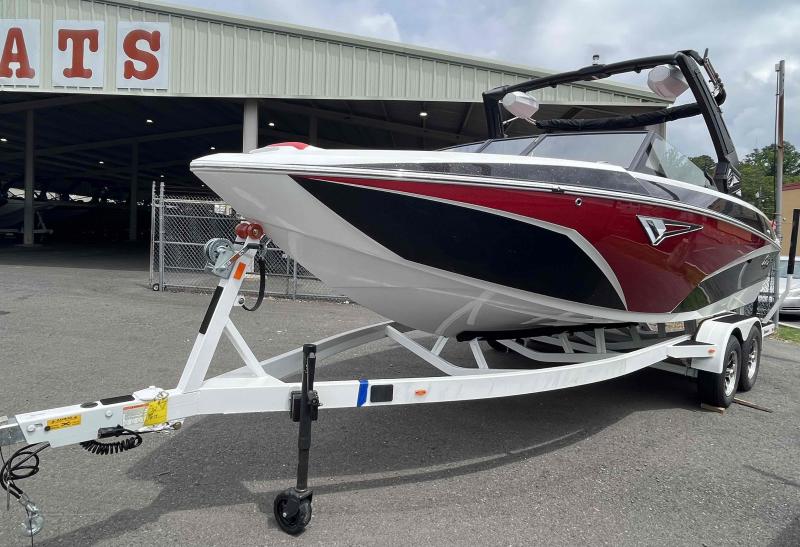 boat.Title