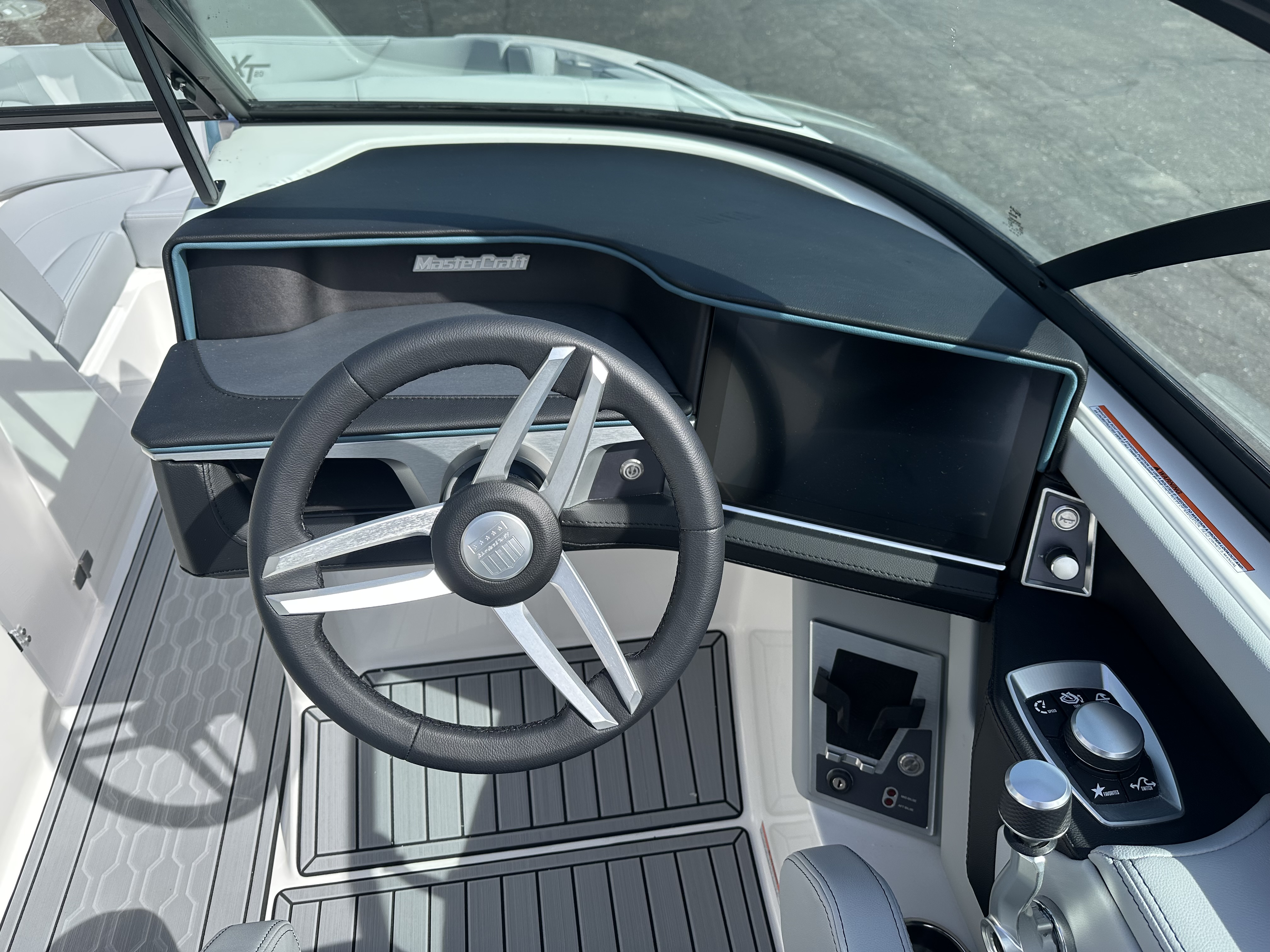 2025 MasterCraft XT20