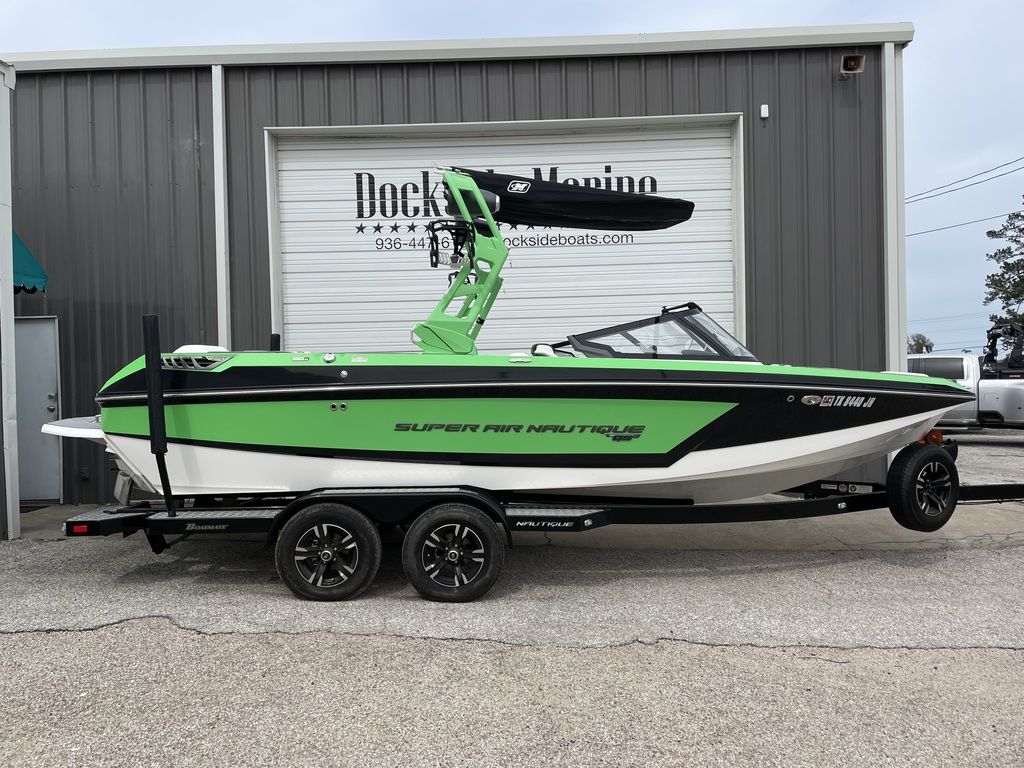 boat.Title