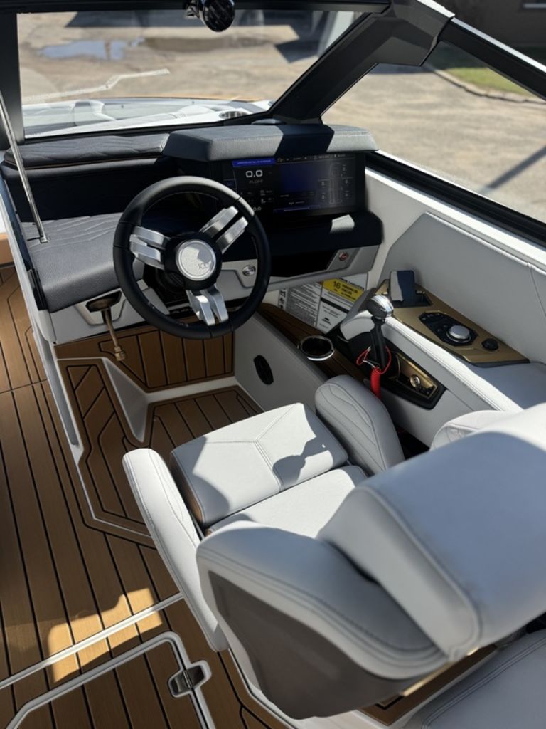 2025 Nautique Super Air Nautique G23