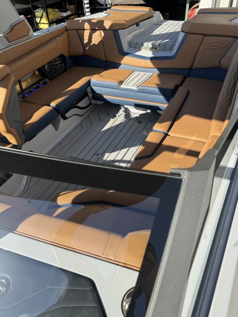 2025 Nautique Super Air Nautique G23