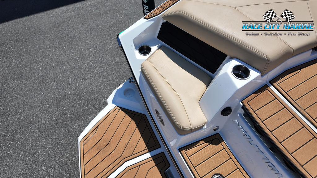 2022 Nautique S23