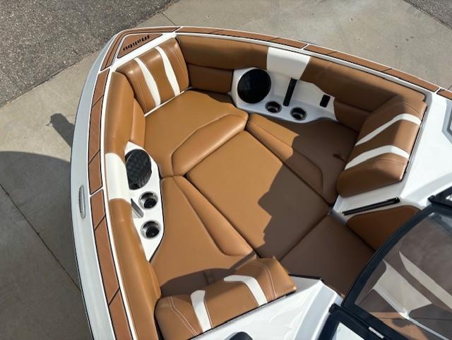 2022 Malibu 22 LSV – *Pending Deal*
