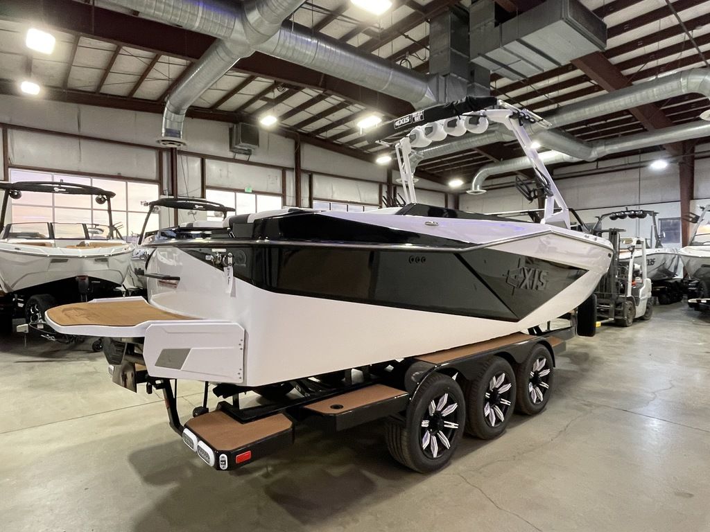 2025 Axis Wake Research T250