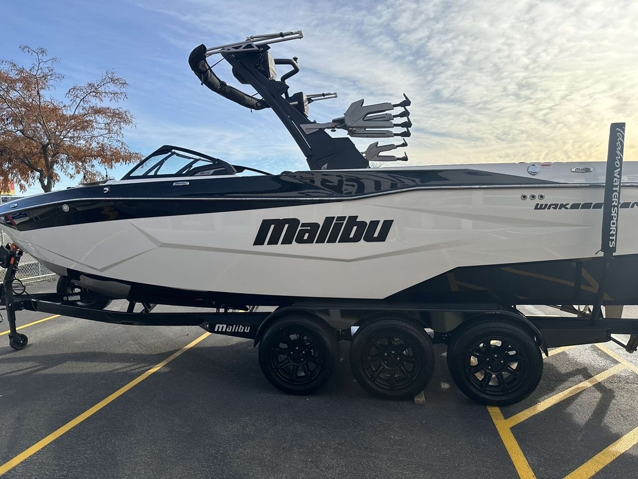 2025 Malibu Boats 25 LSV