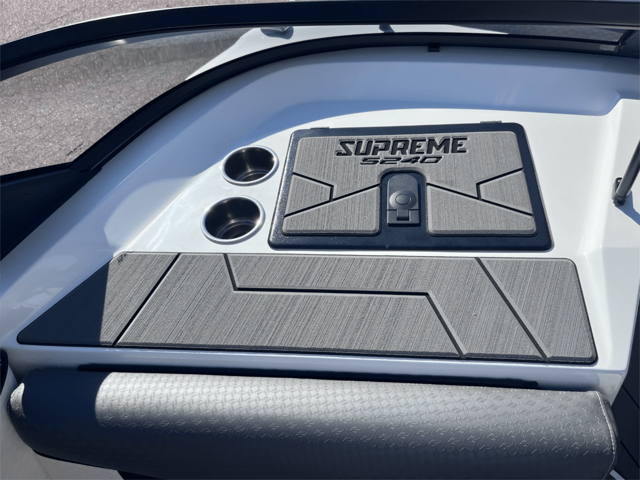 2025 Supreme S240 Icon