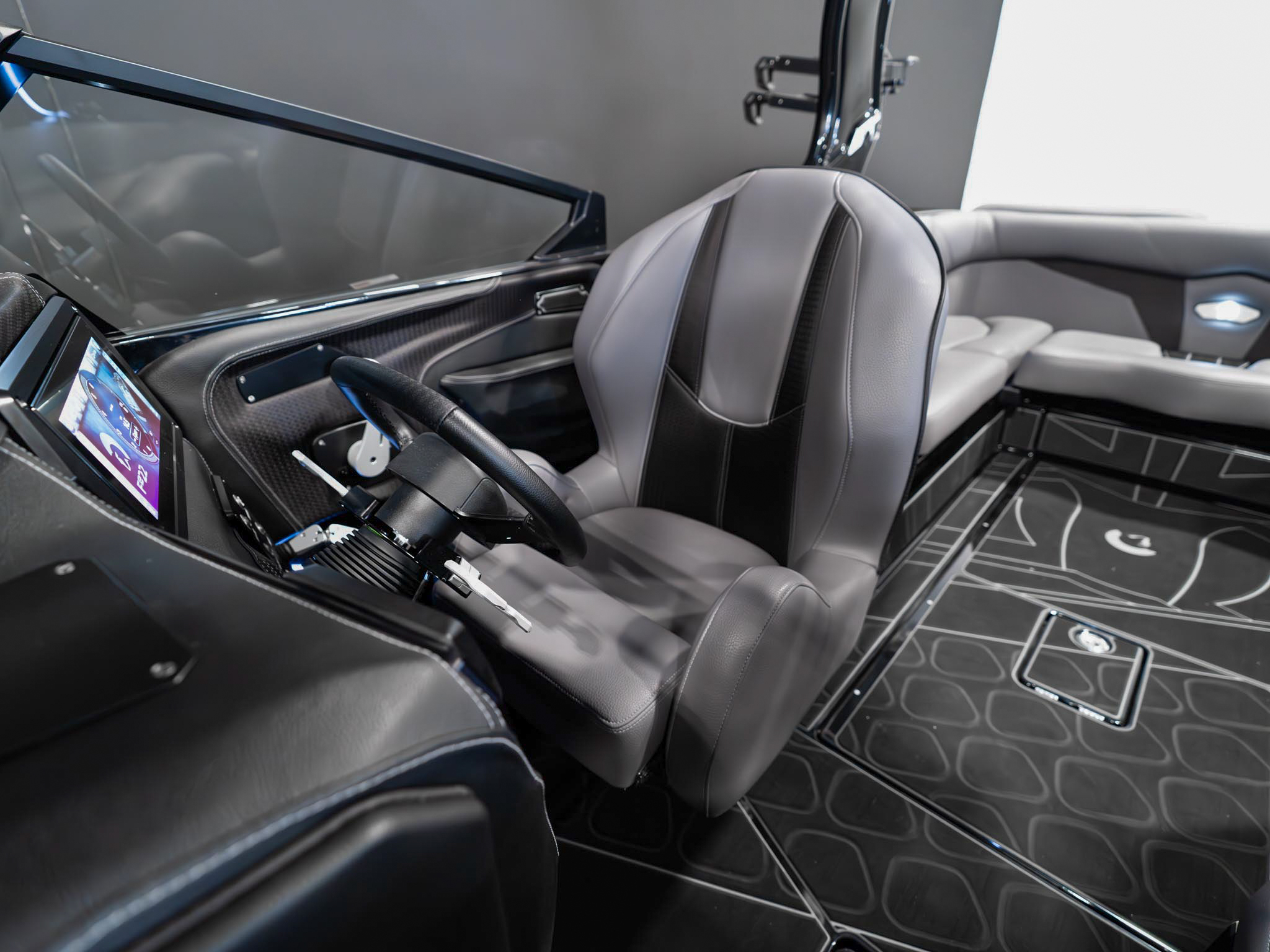 2025 Centurion Fe23 – Black / Black Flake