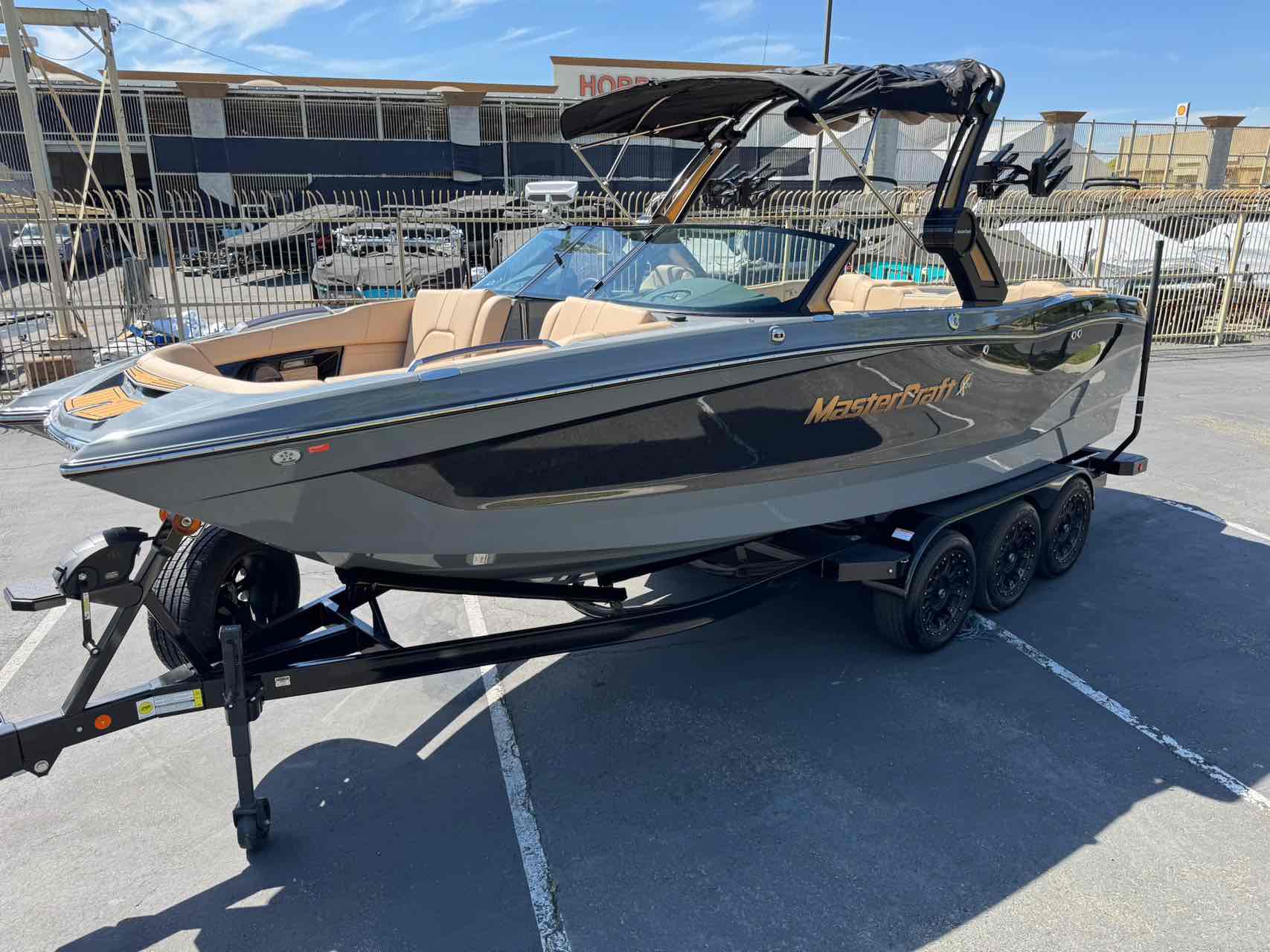 boat.Title