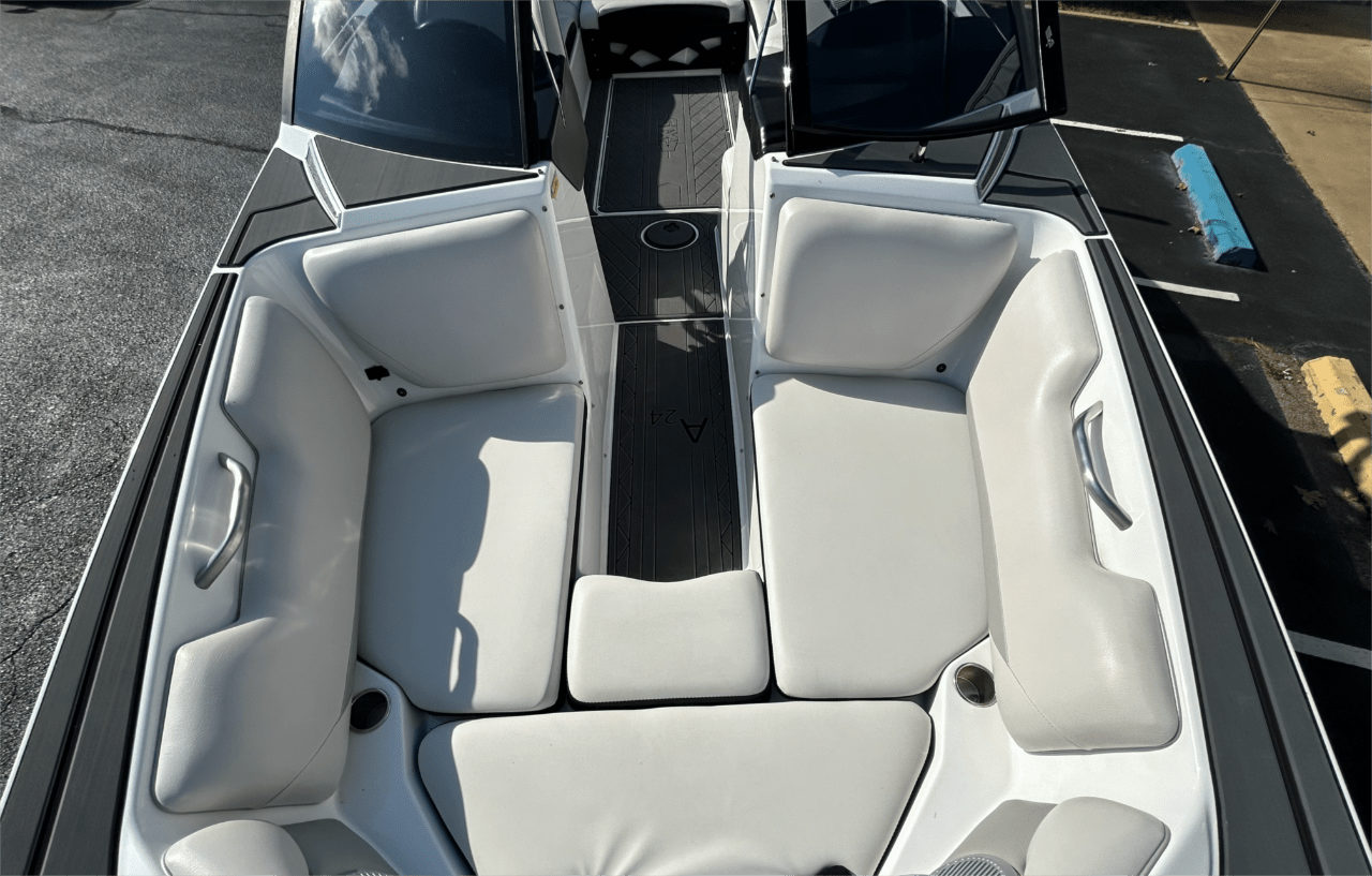 2014 AXIS A24