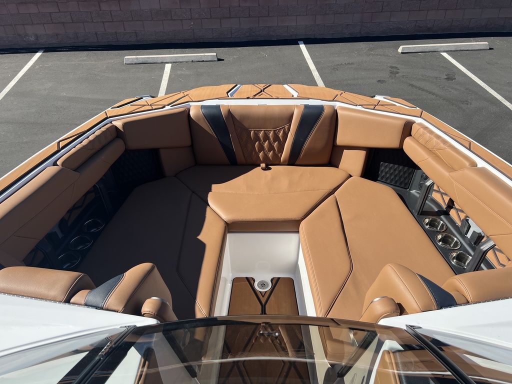 2025 Malibu Boats M230