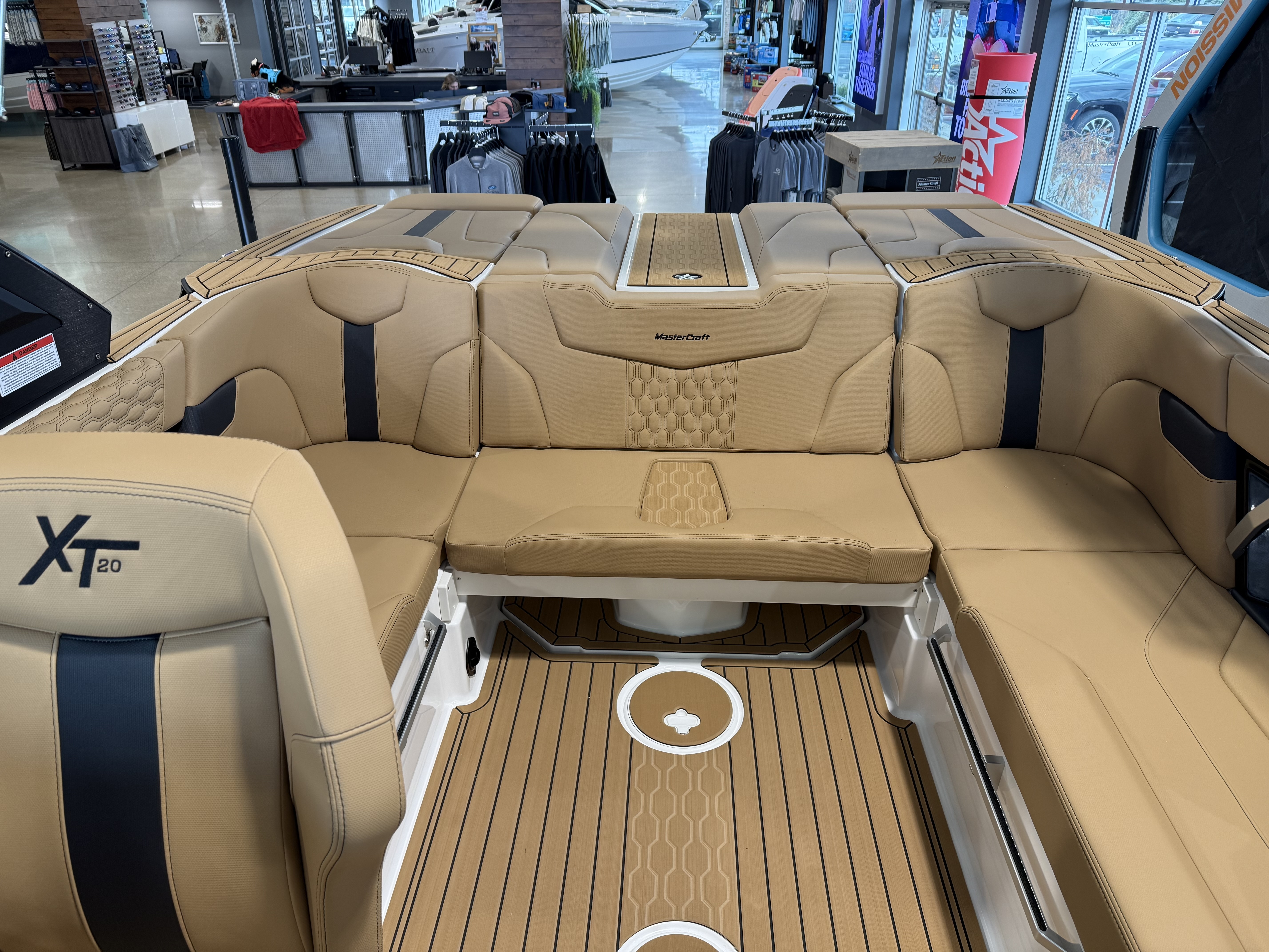 2025 MasterCraft XT20