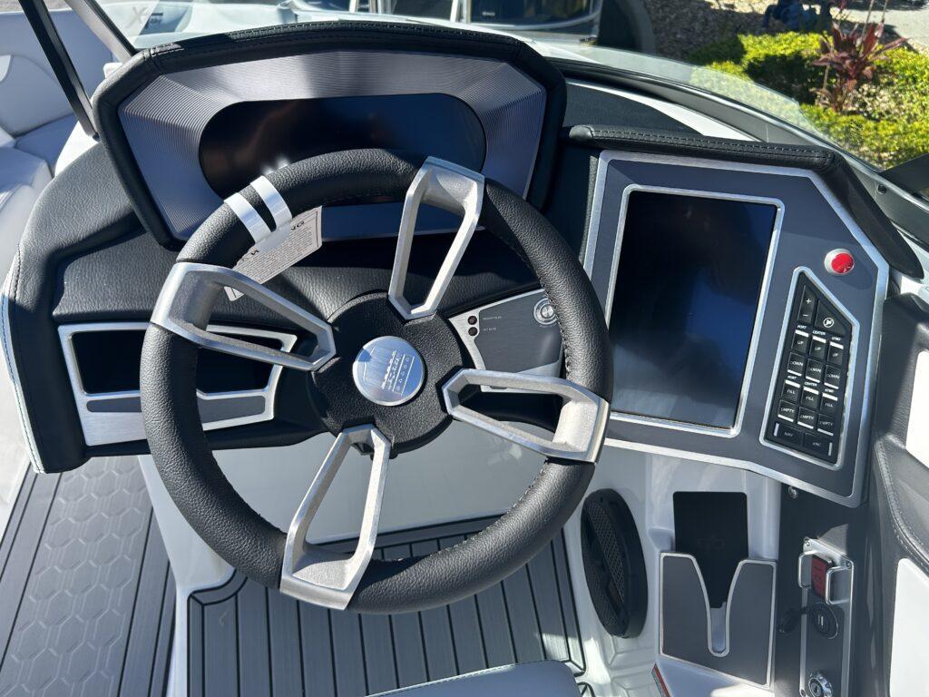 2024 MasterCraft XT22T