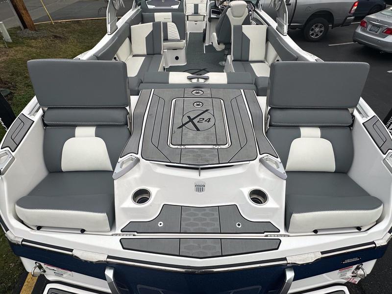 2020 MasterCraft X24