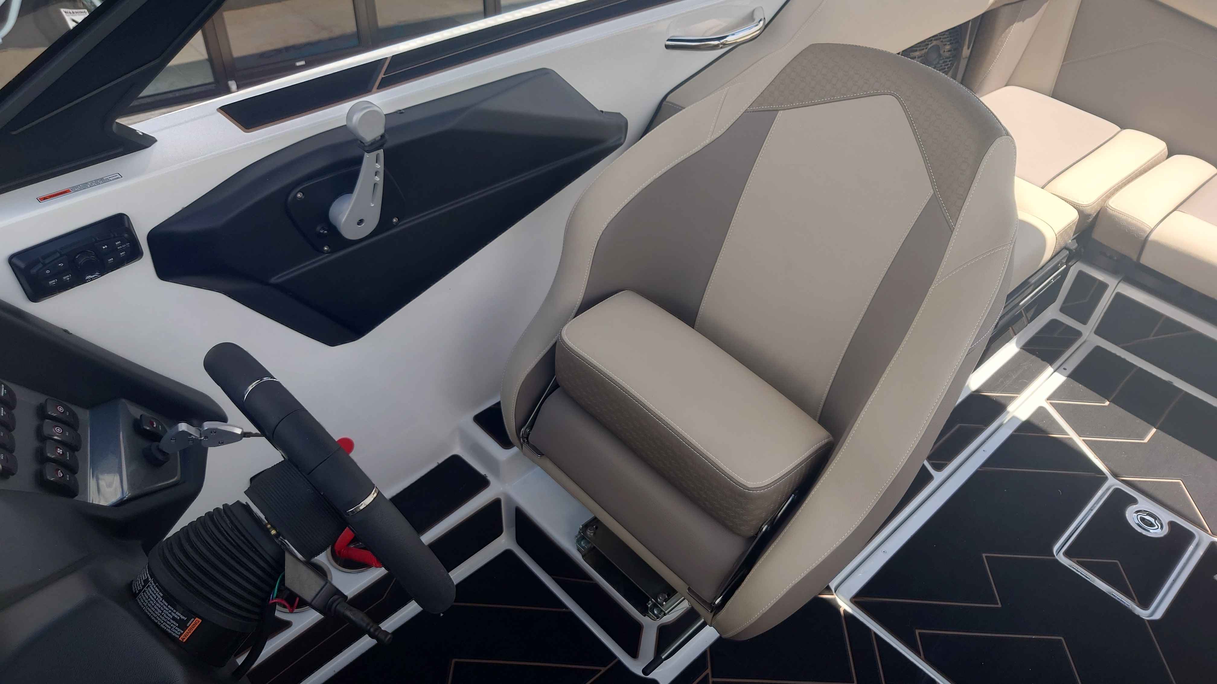 2024 Supreme S220