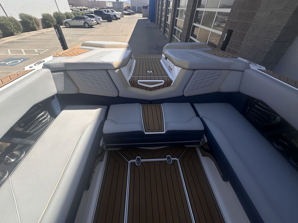 2022 Nautique G25