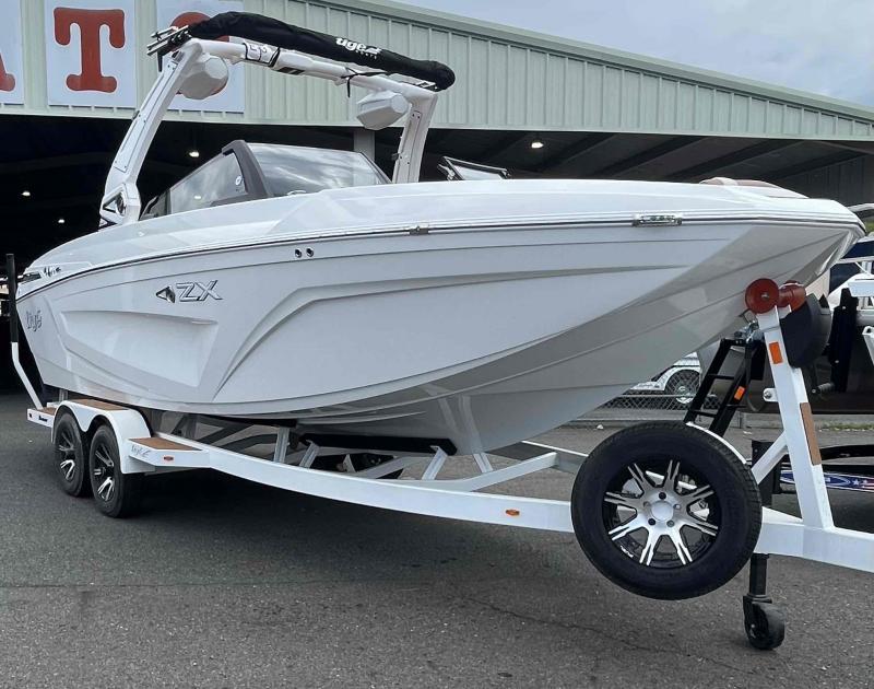 boat.Title