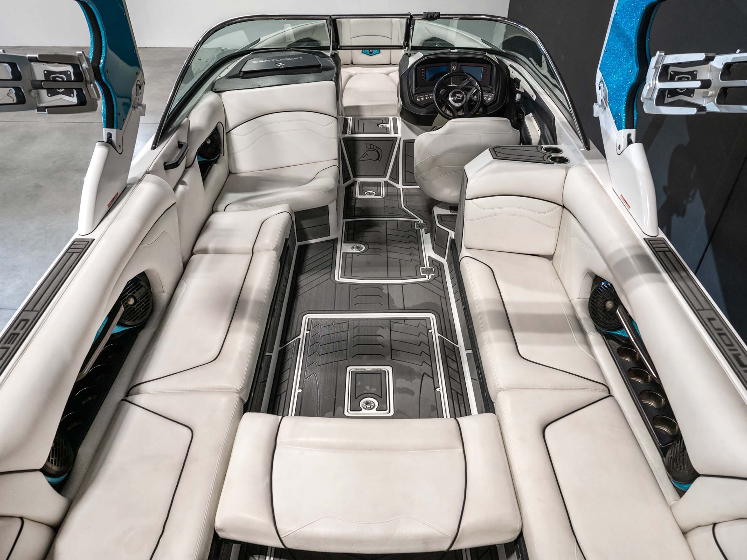 2017 Centurion Ri257 Sky Blue Flake / Gunmetal Flake / White
