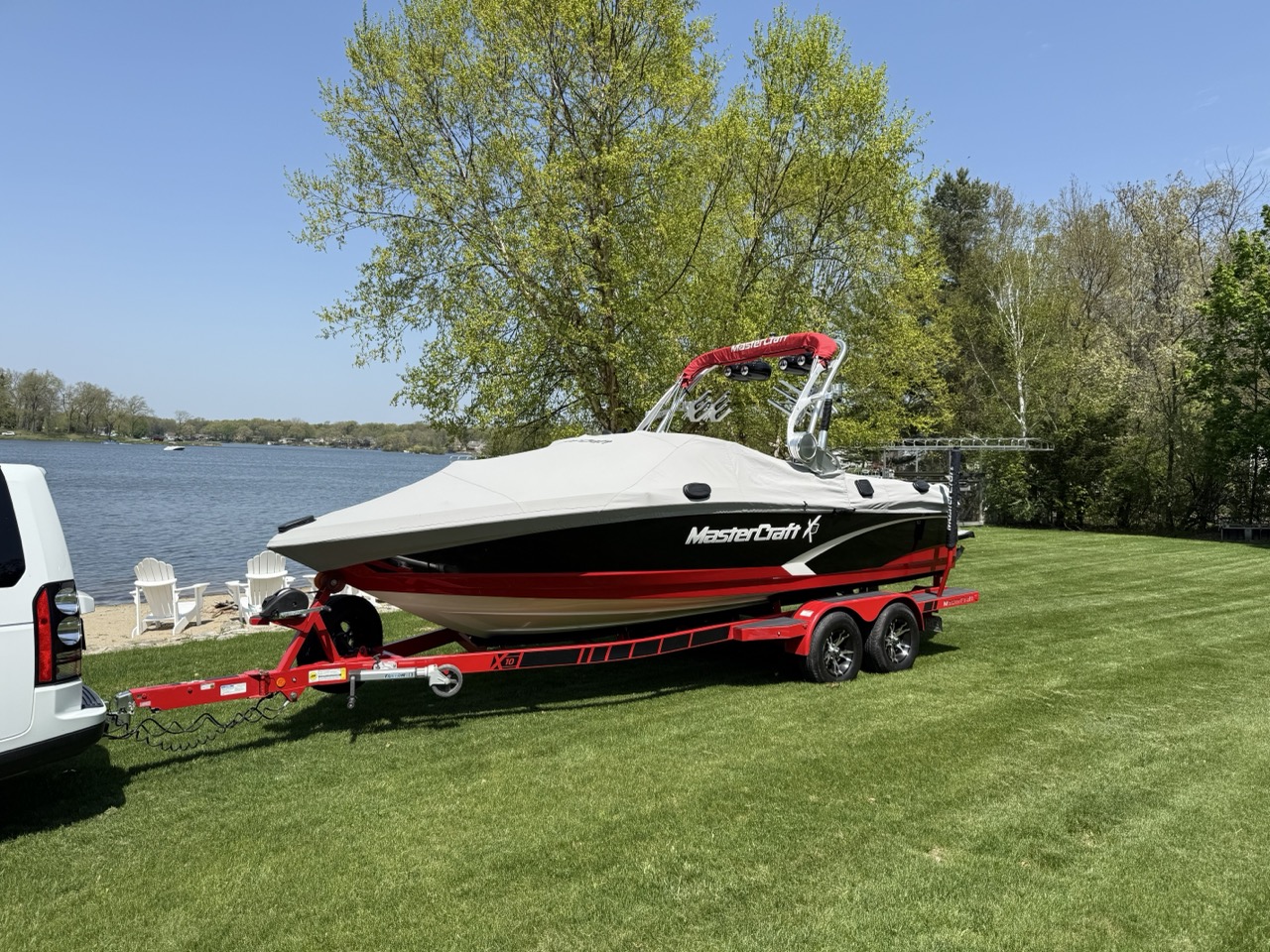 2014 Mastercraft X10 Gen2 surf and only 144 hours