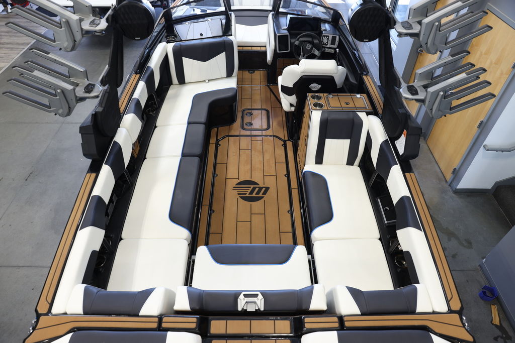 2024 Malibu Boats 24 MXZ