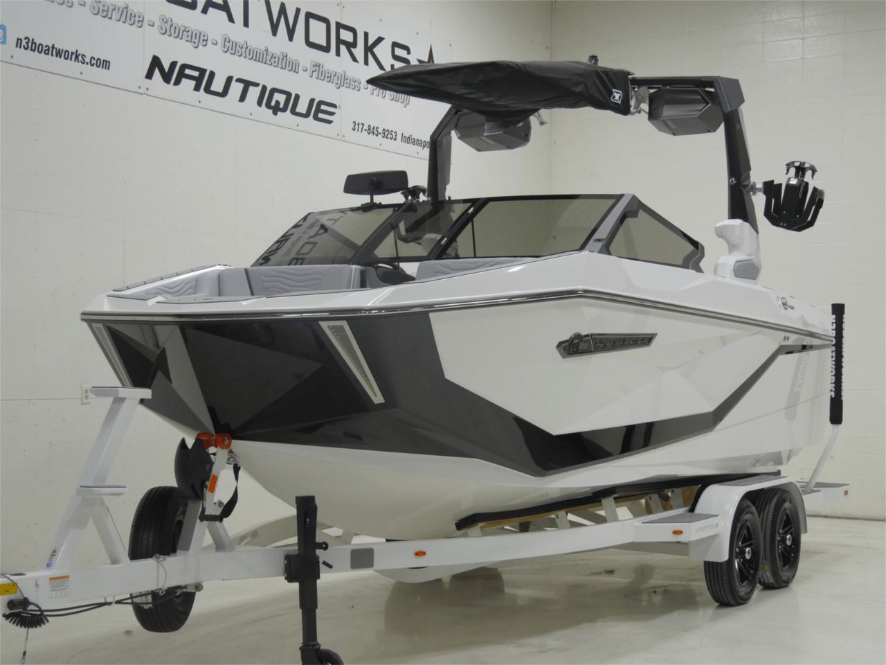 2025 Nautique G21 &#8211; Mystic White/Jet Black