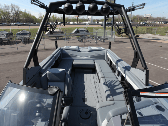 2024 Axis T250