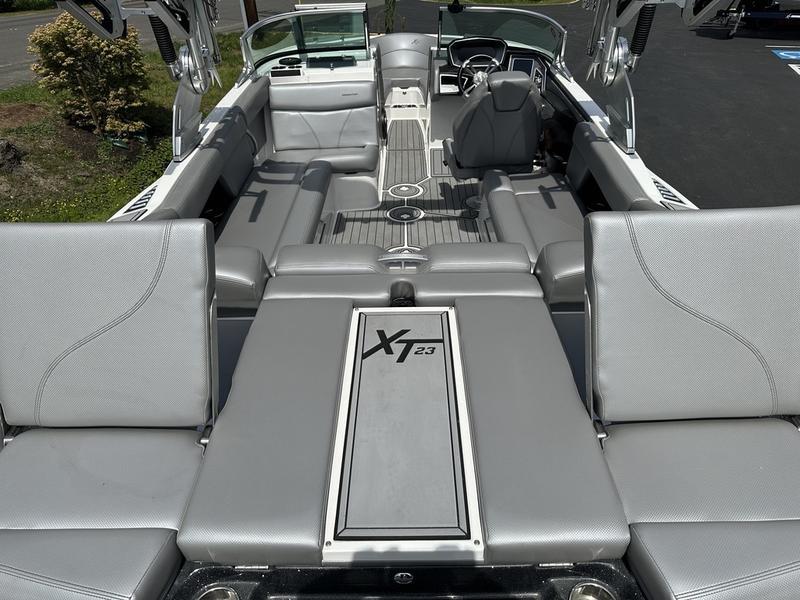 2018 MasterCraft XT23