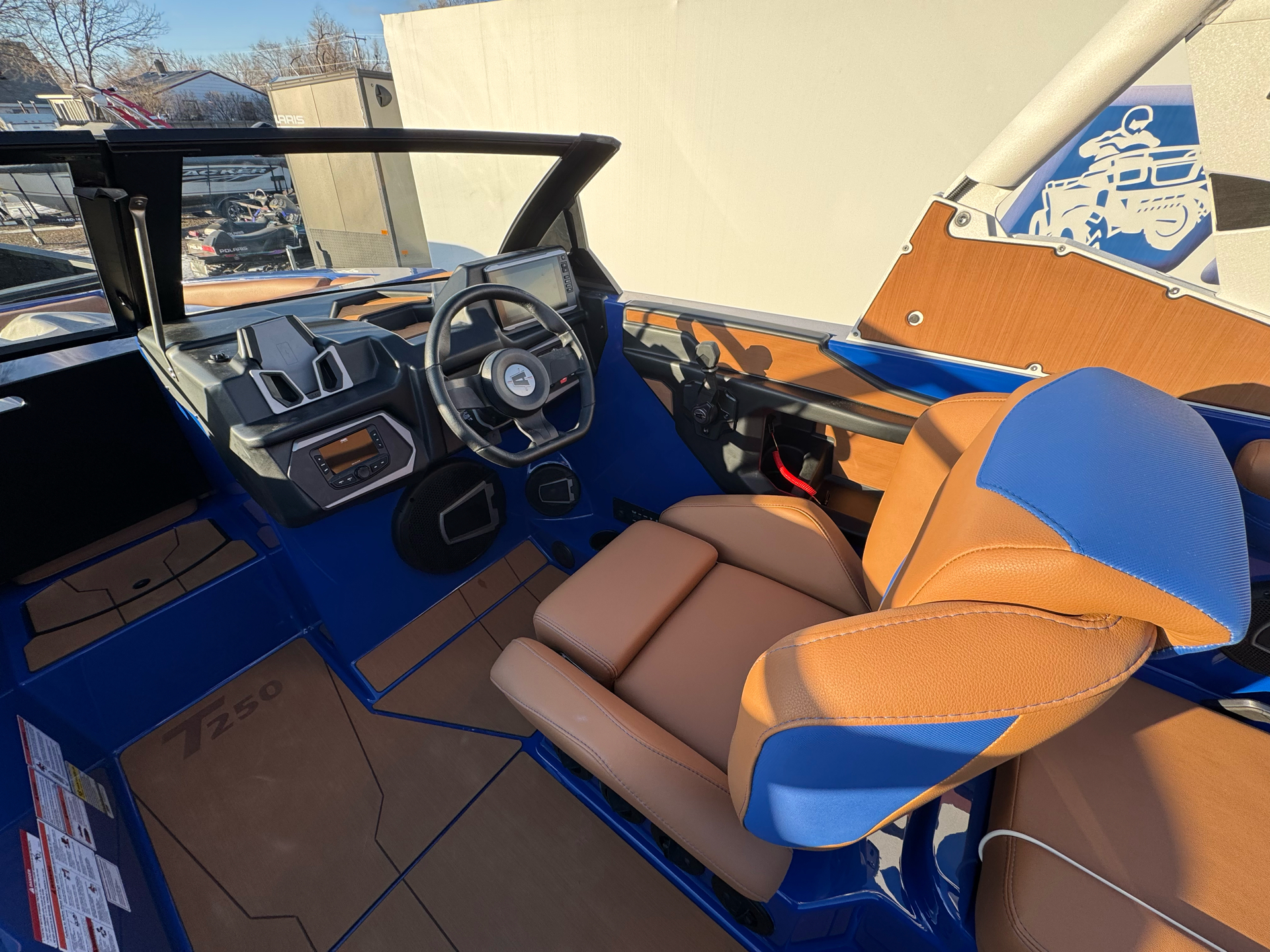  Axis T250