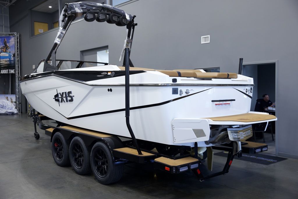 2025 Axis Wake Research T250