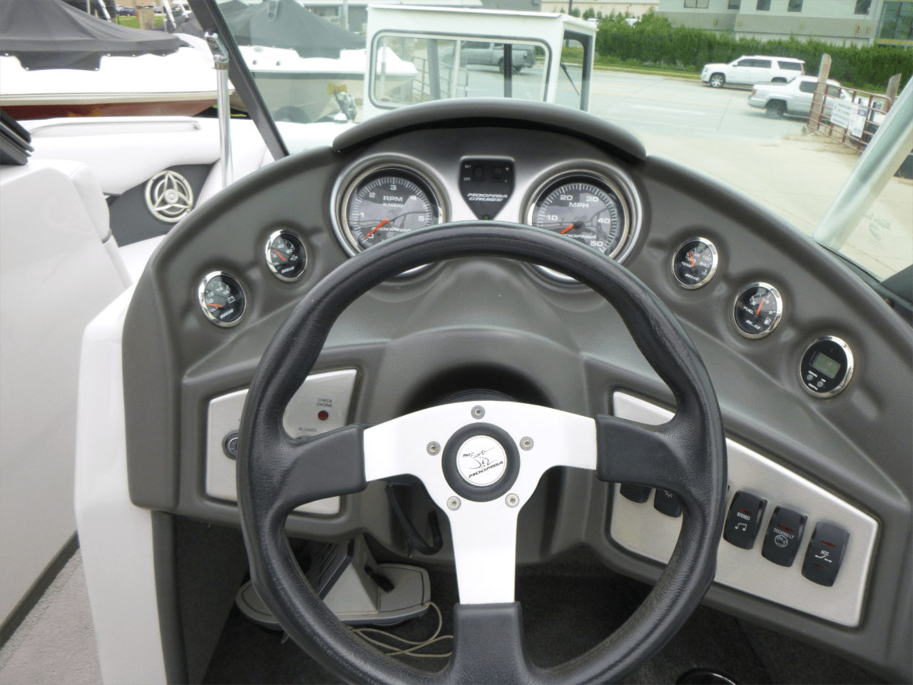 2010 Moomba Outback V