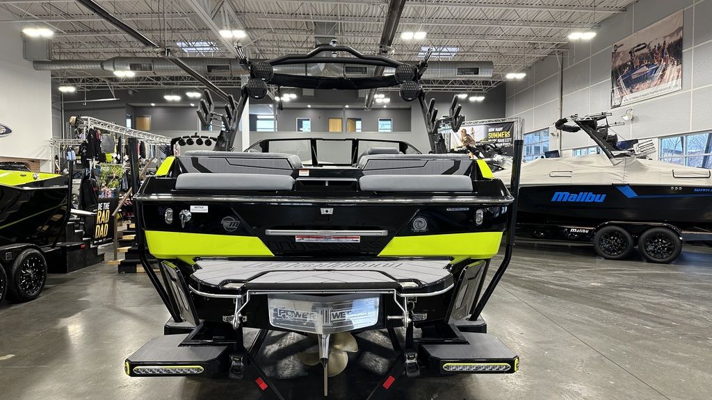 2024 Malibu Boats 22 LSV