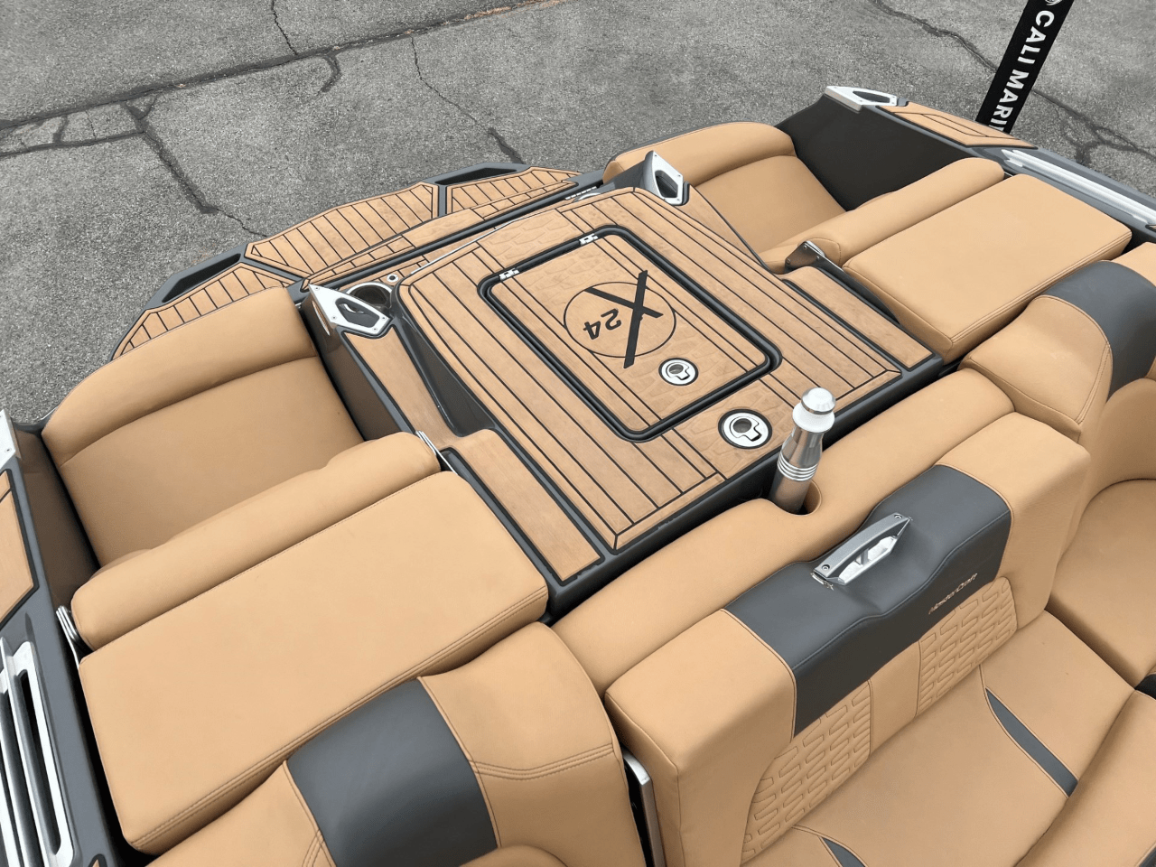 boat.Title