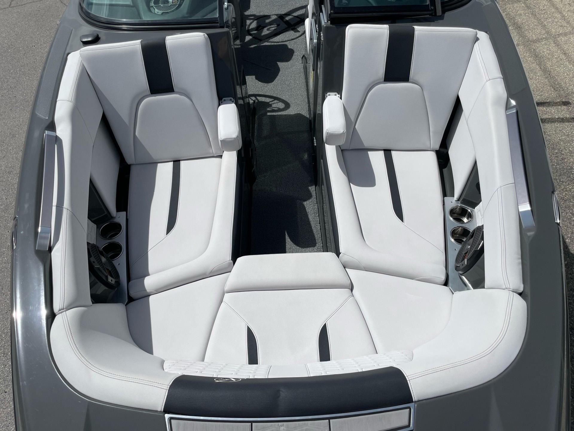 2021 MasterCraft X24