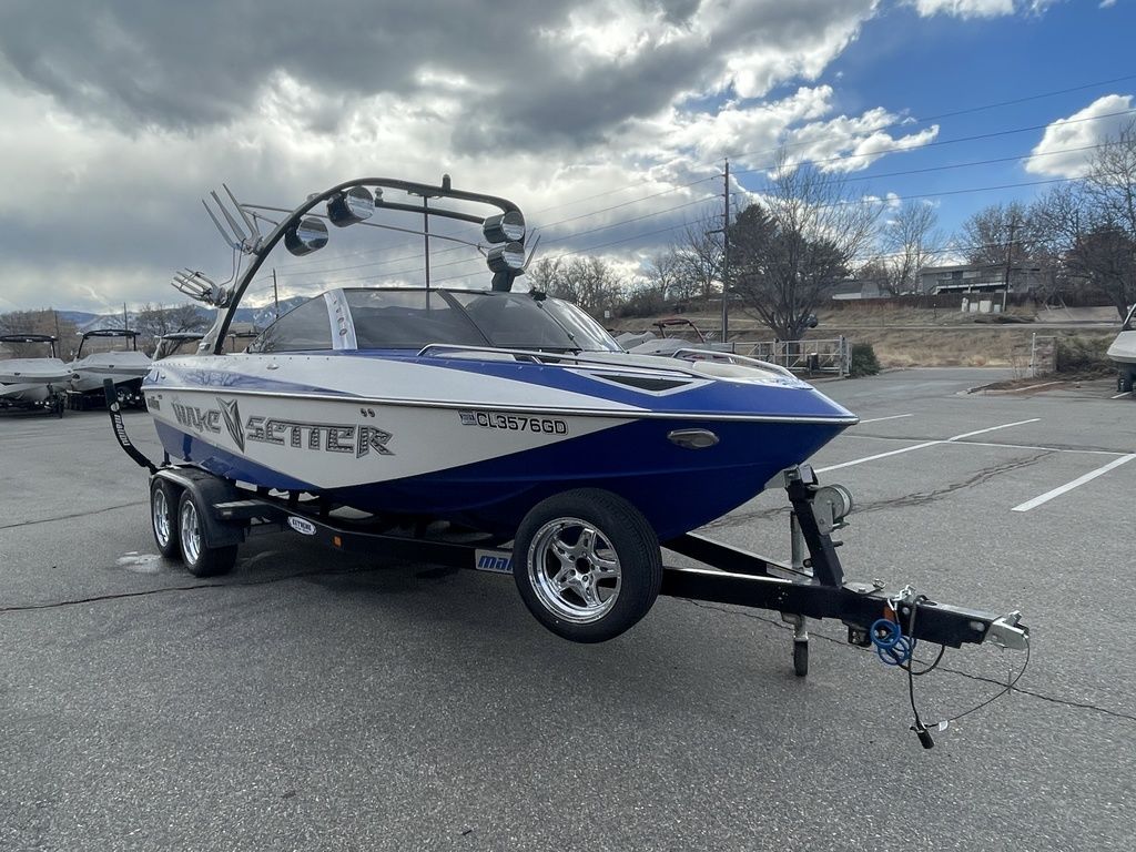 2008 Malibu 23 LSV