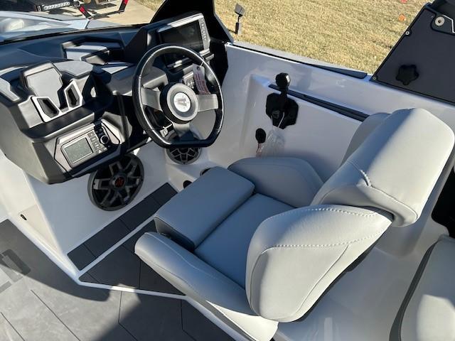 2023 Axis A20