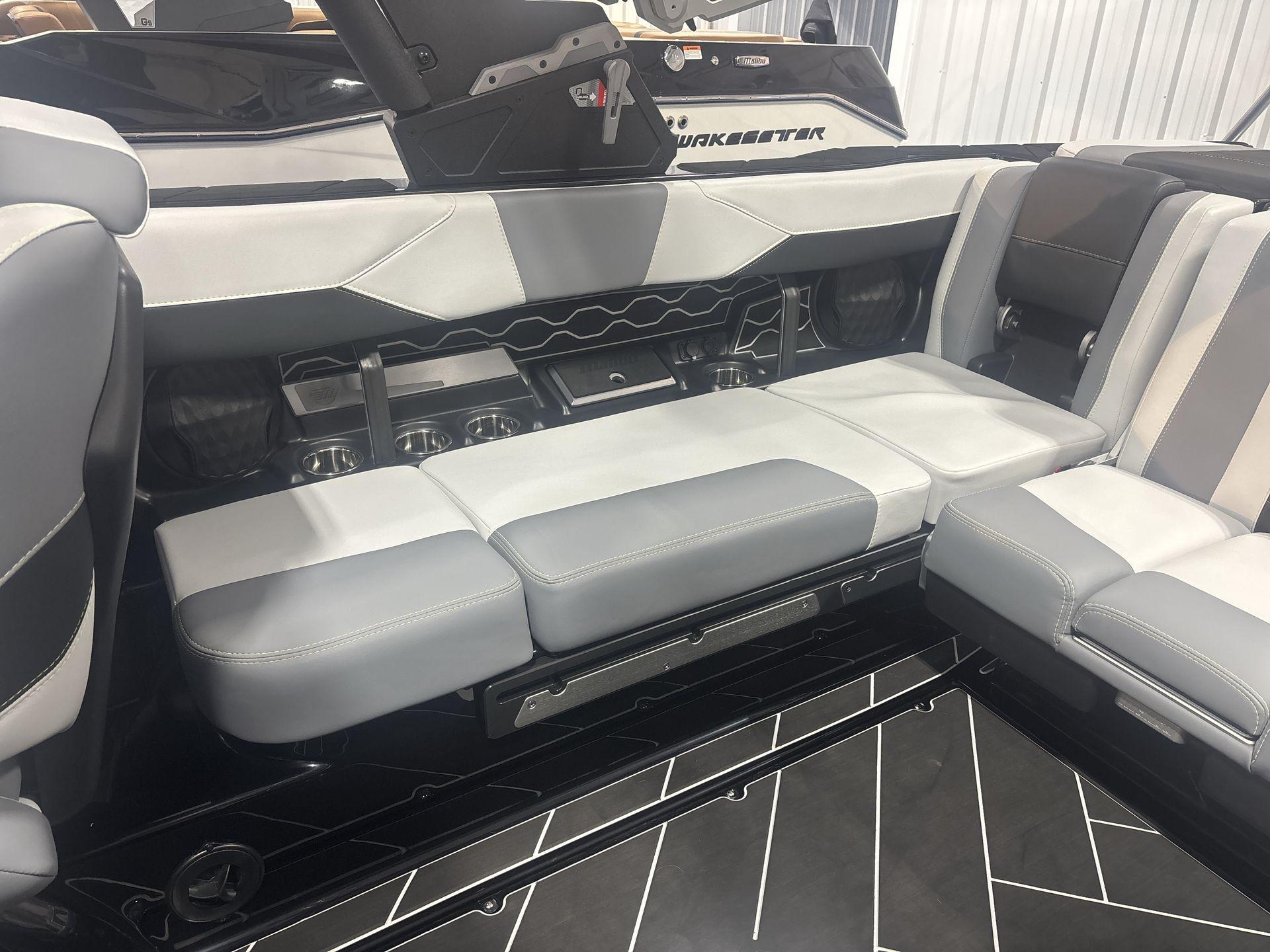 2025 Malibu 23LSV