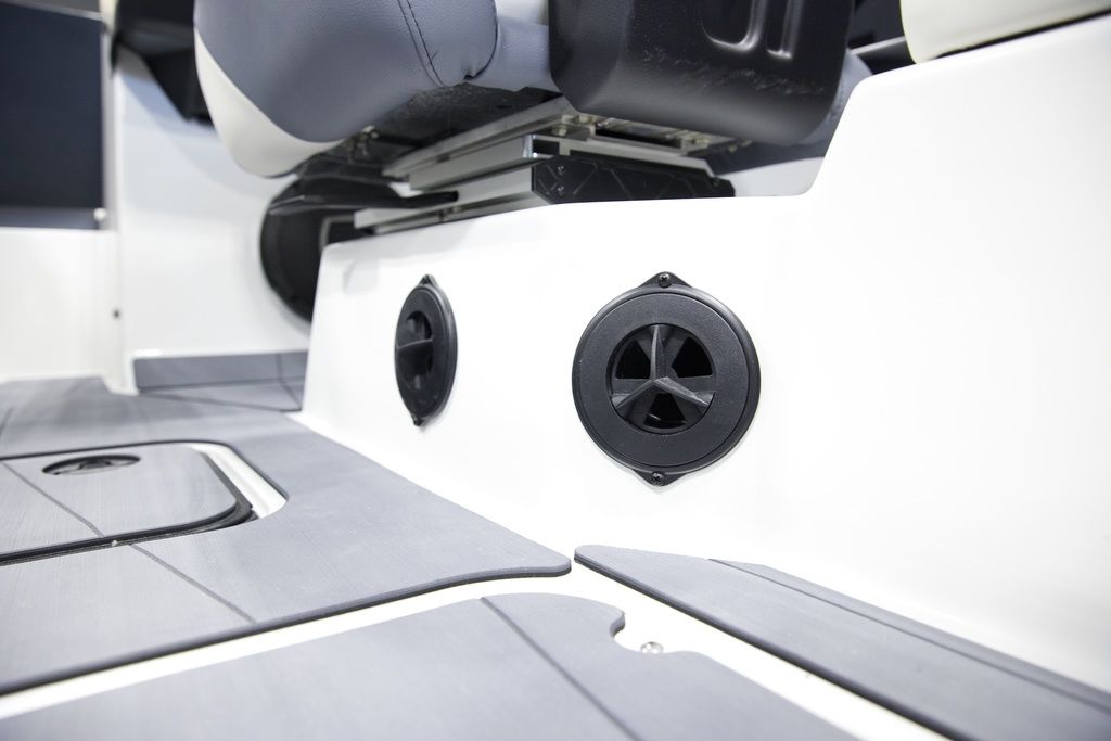 2025 Axis Wake Research A245