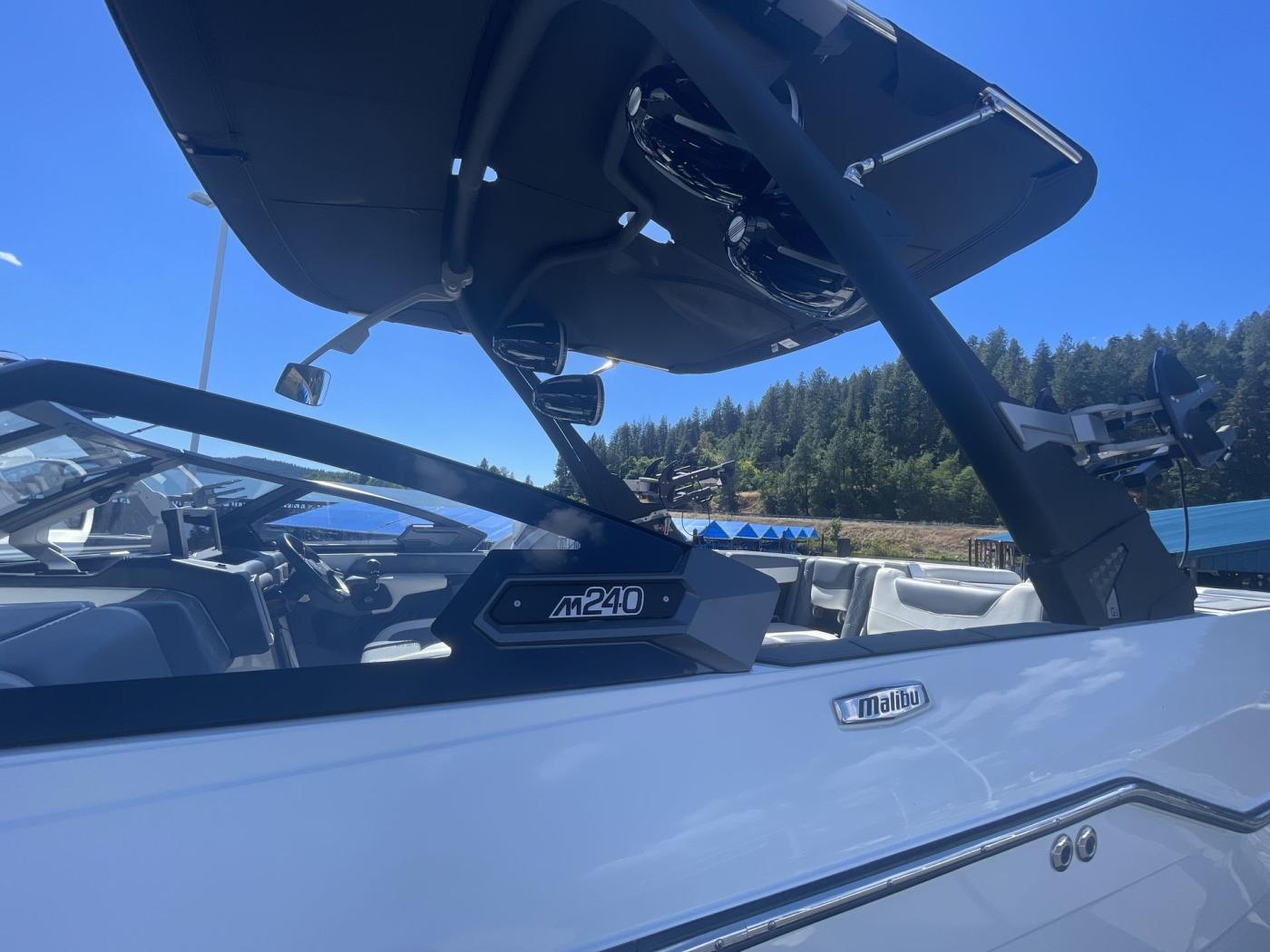 2021 malibu M240