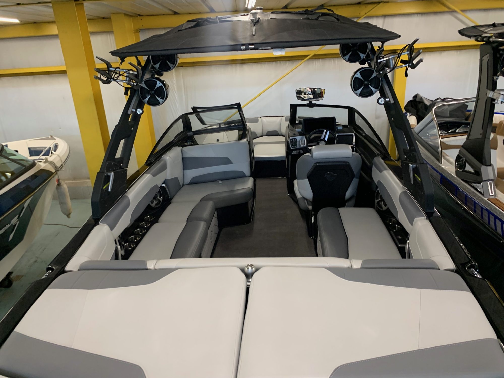 2019 Malibu Wakesetter 22LSV