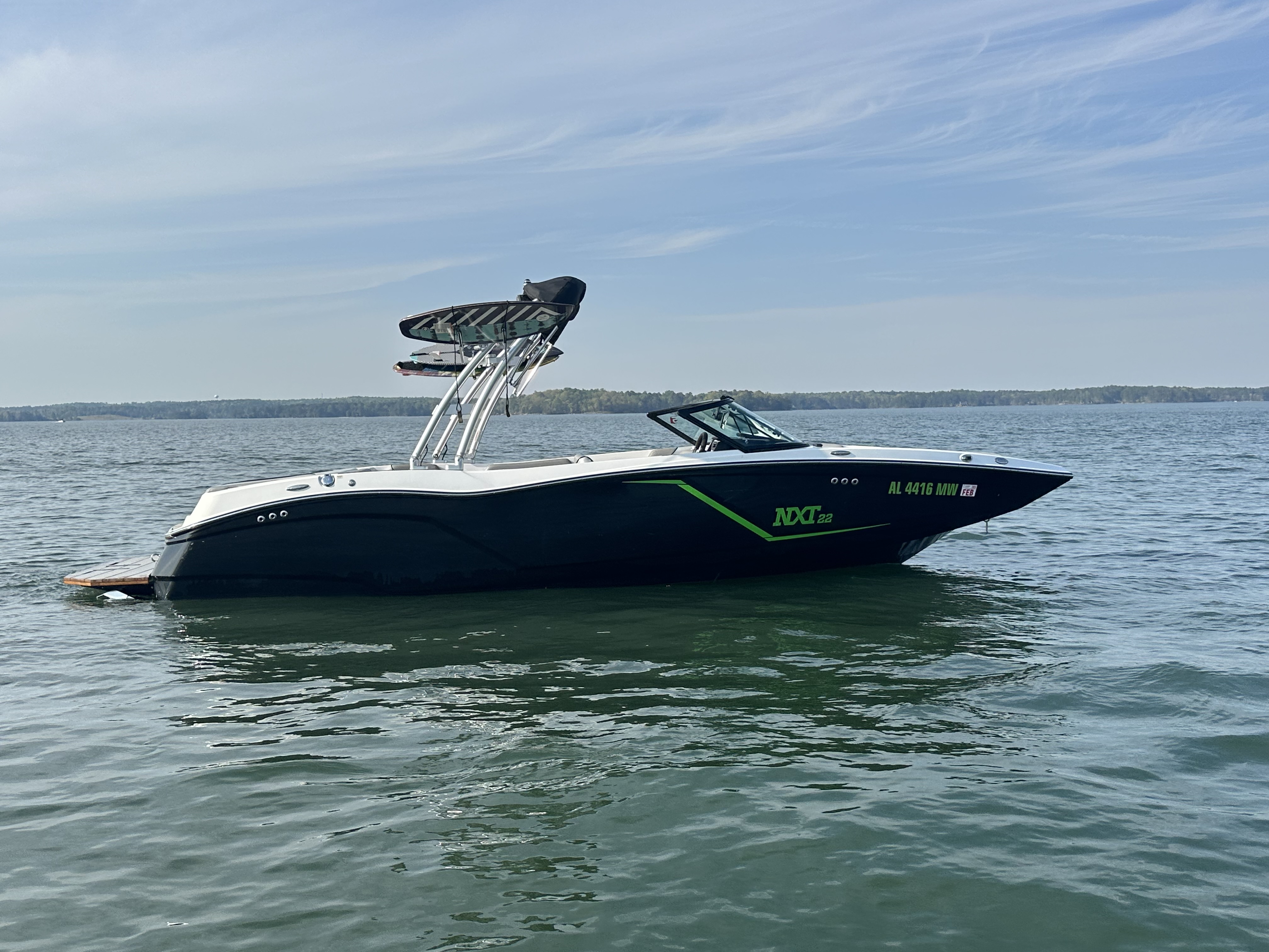 2016 MasterCraft NXT22 with Trailer