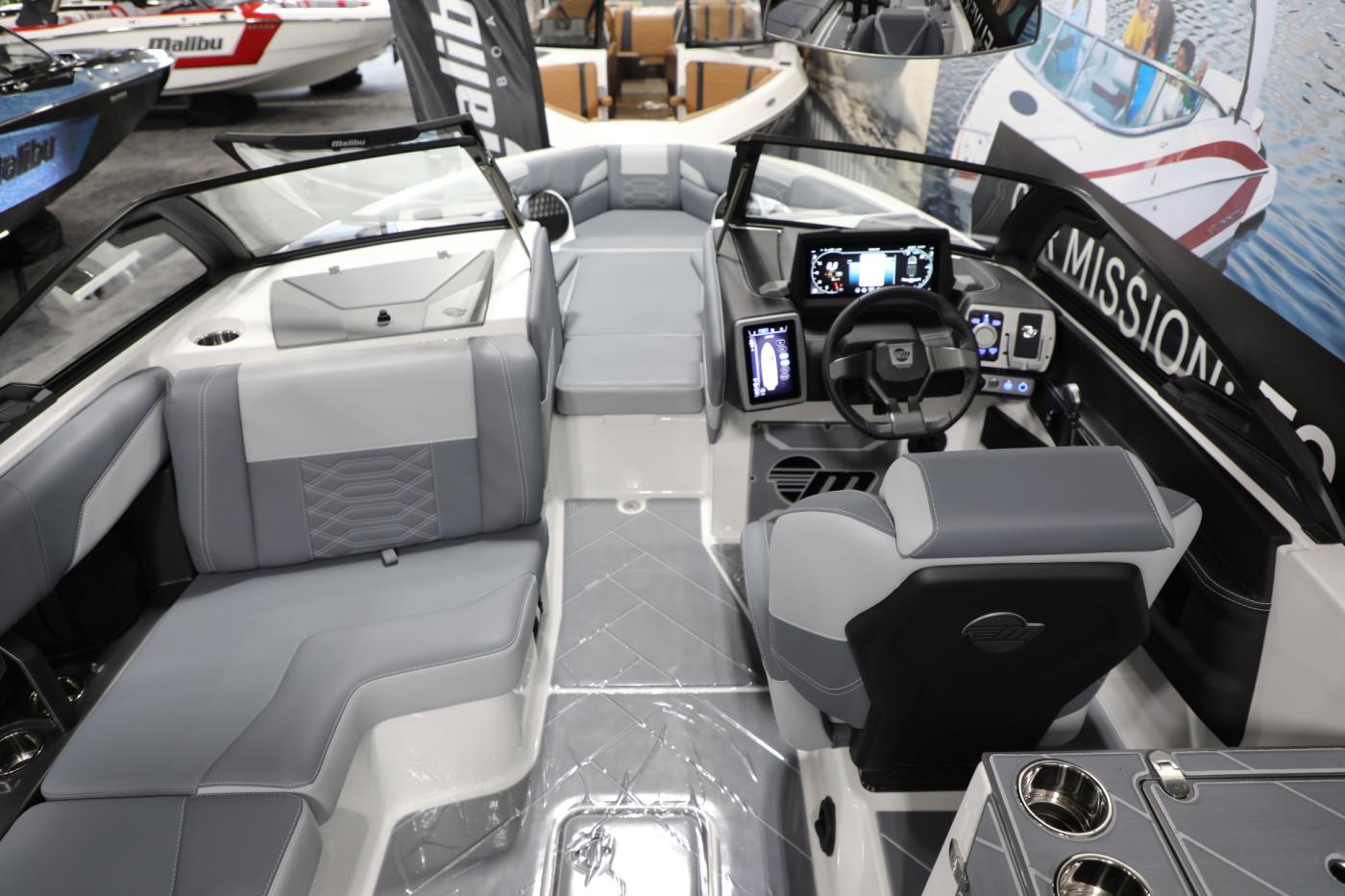 2024 Malibu 25 LSV