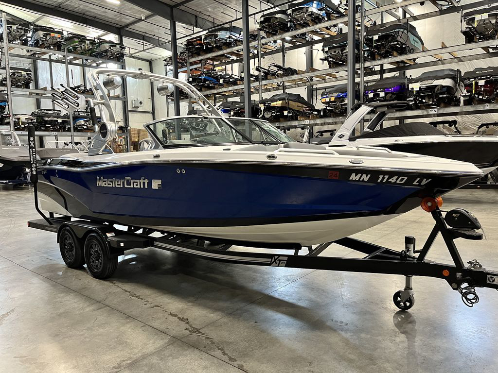 2019 MasterCraft XT23