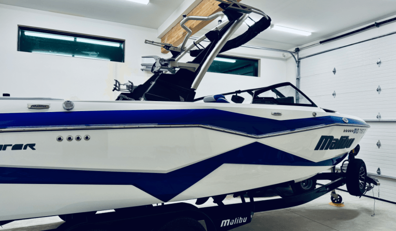 2023 Malibu 22 LSV
