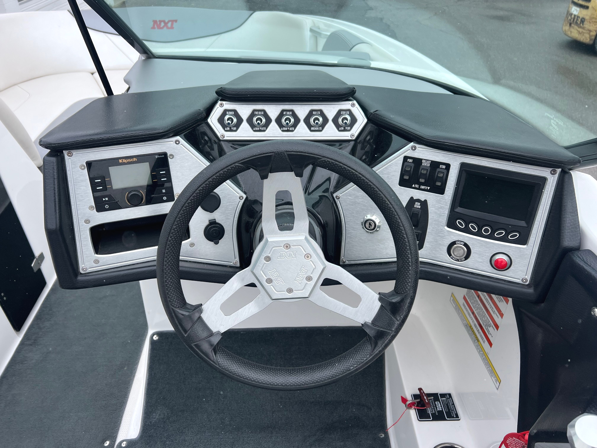 2018 MasterCraft NXT22 