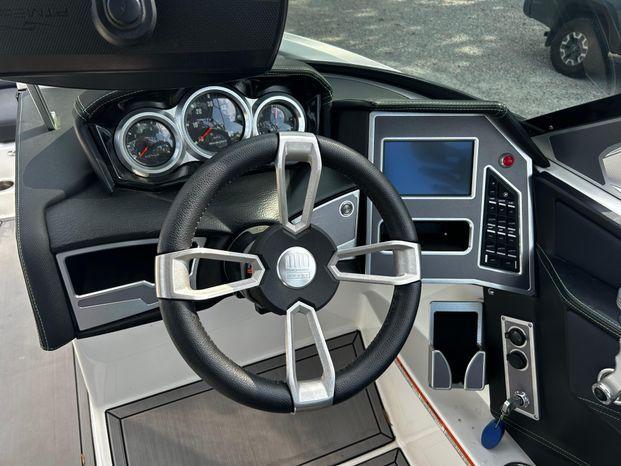 2019 MasterCraft XT23