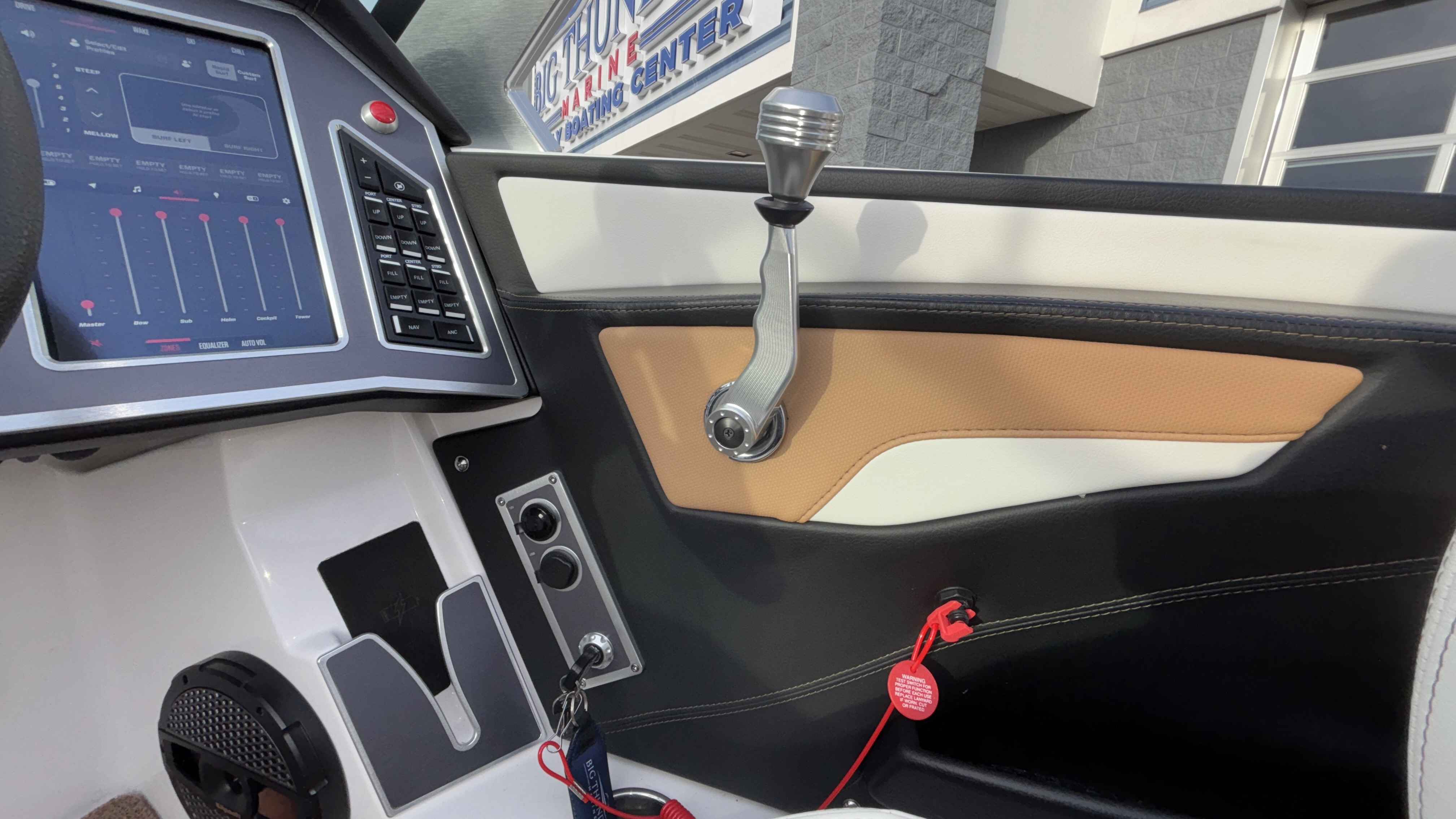 2023 MasterCraft XT24