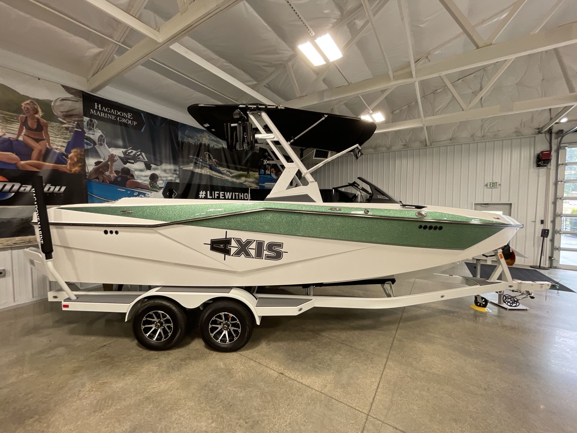boat.Title
