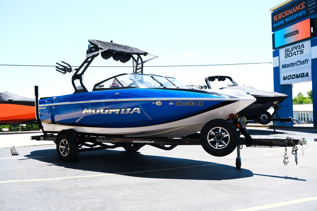 2017 MOOMBA Mondo Icon